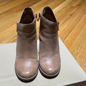 Lucky Brand Tan Ankle Booties